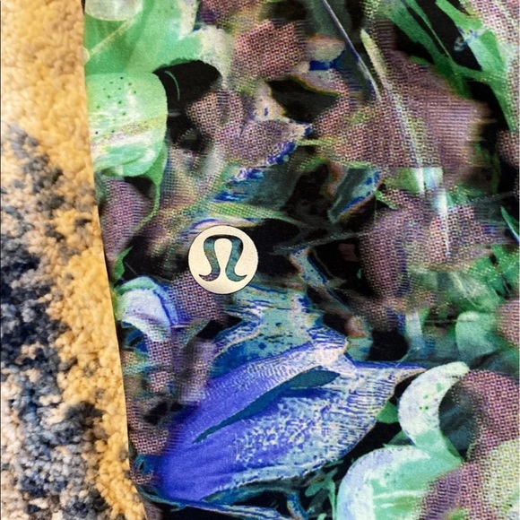 NWOT Lululemon Track That Short Mid Rise - Picture 7 of 10